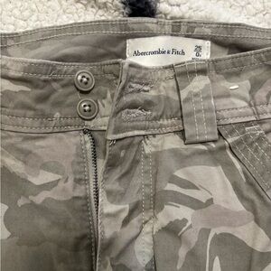 Abercrombie & Fitch Olive Camo Cargo Pants